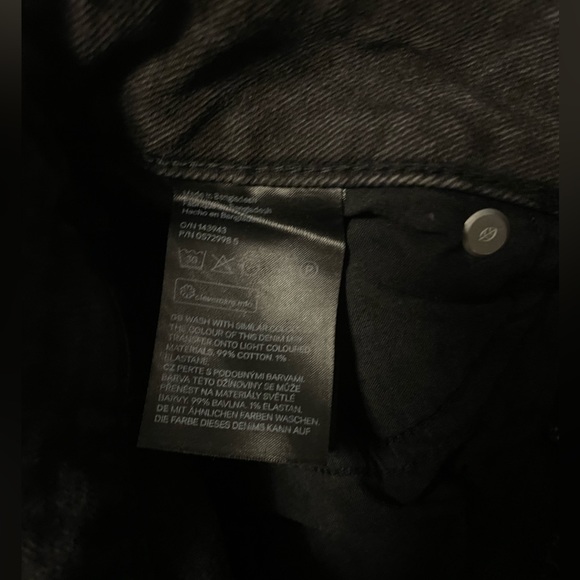 H&M (DIVIDED) Dark Grey Jeans size 4 - Picture 5 of 6